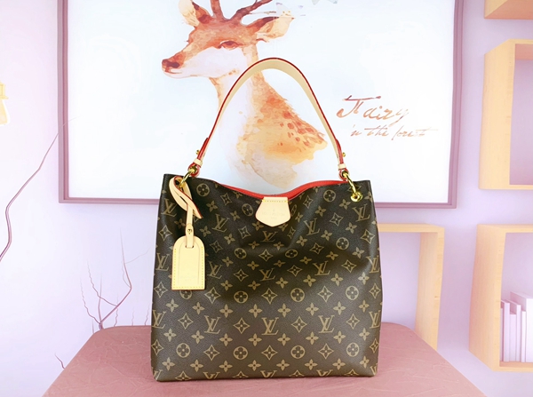 ルイヴィトンバッグ正面デザイン